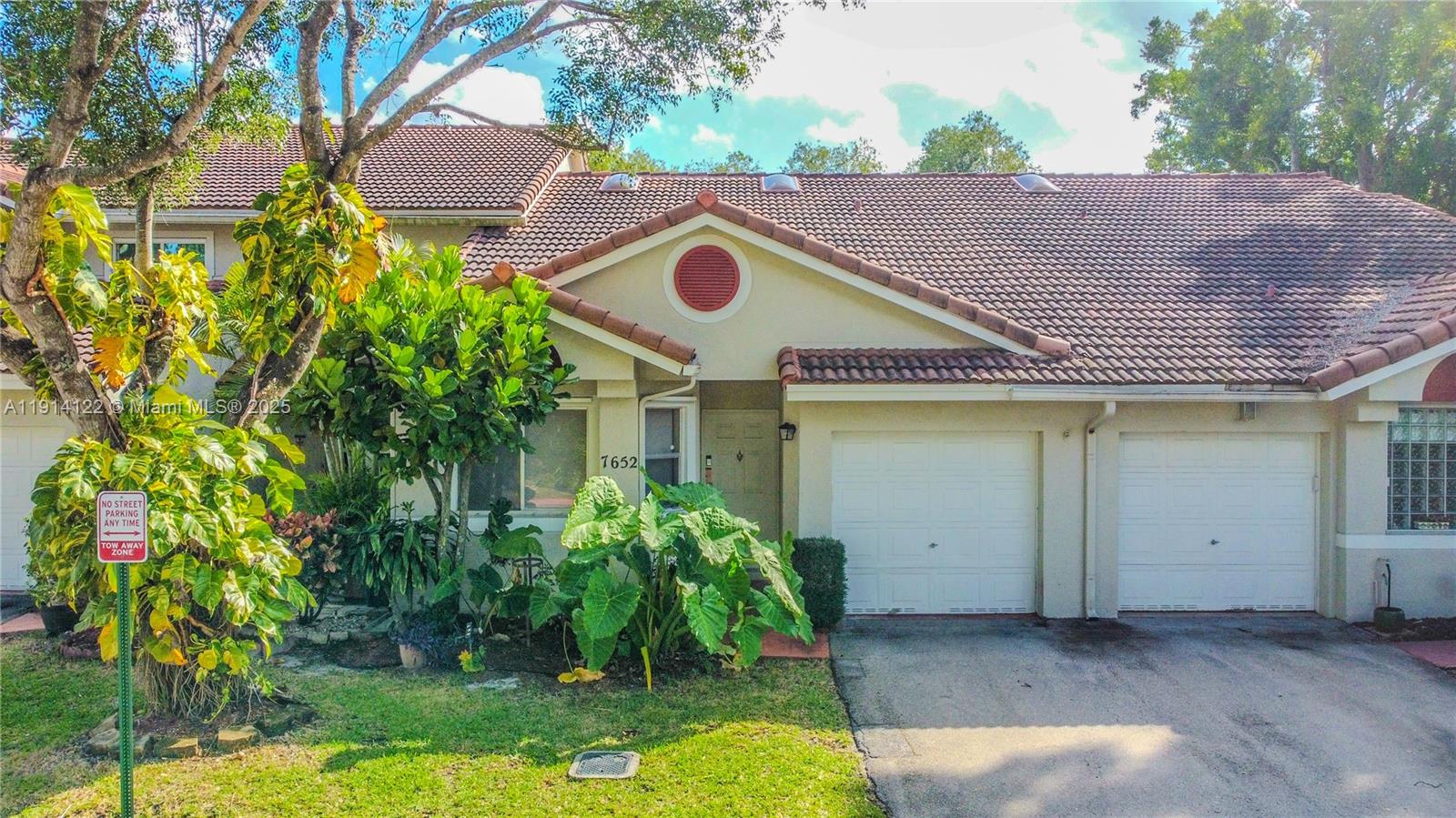 HOLIDAY SPRINGS VILLAGE - Residential