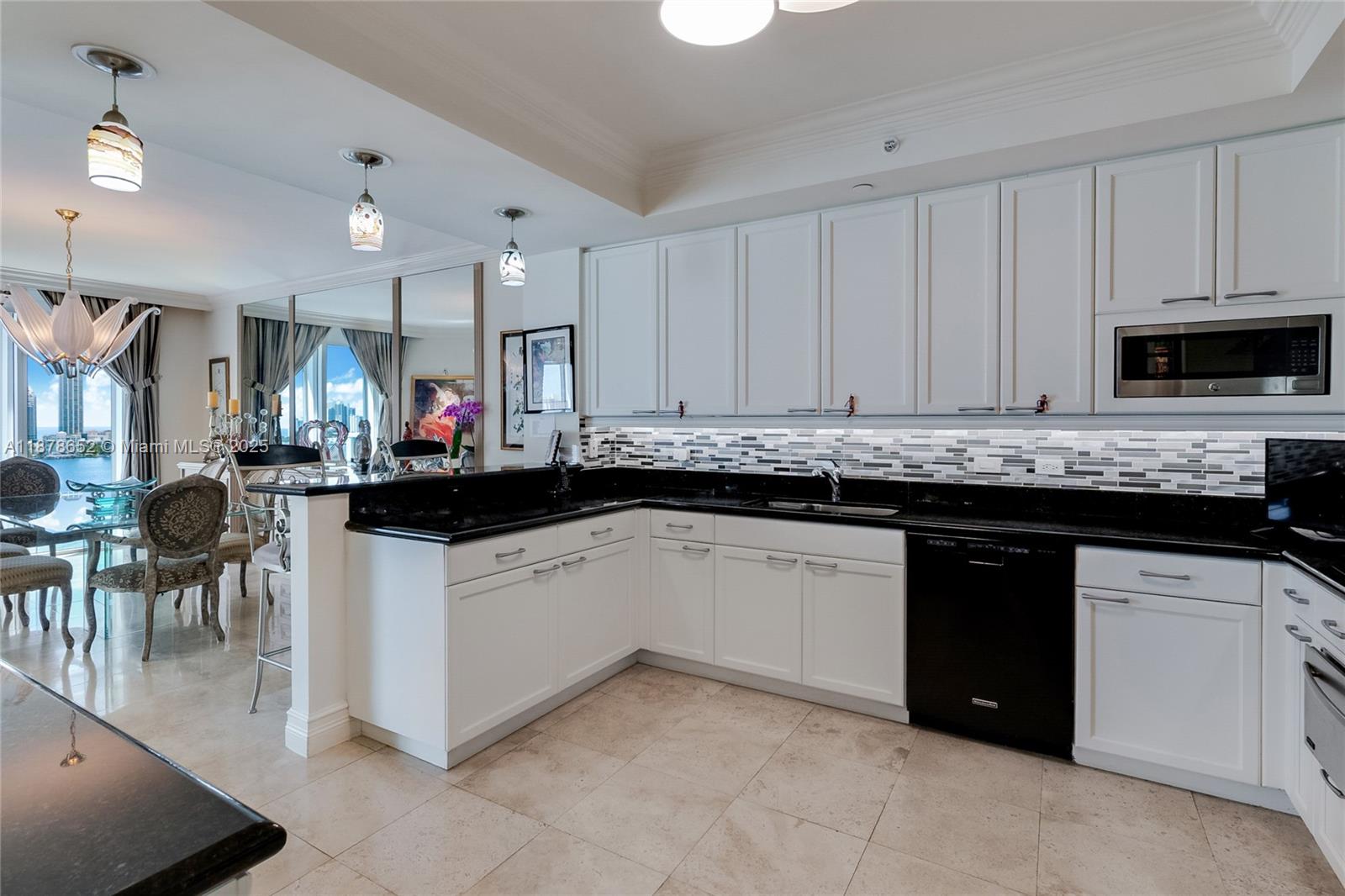 THE PENINSULA CONDO - Residential