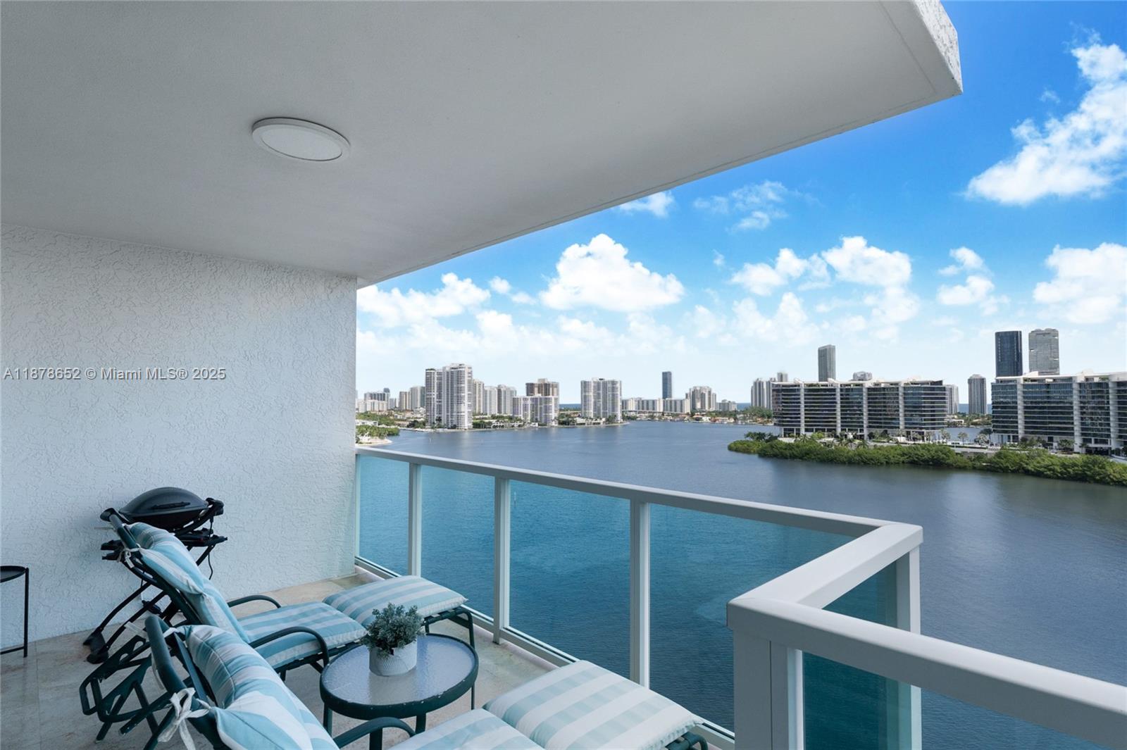 THE PENINSULA CONDO - Residential