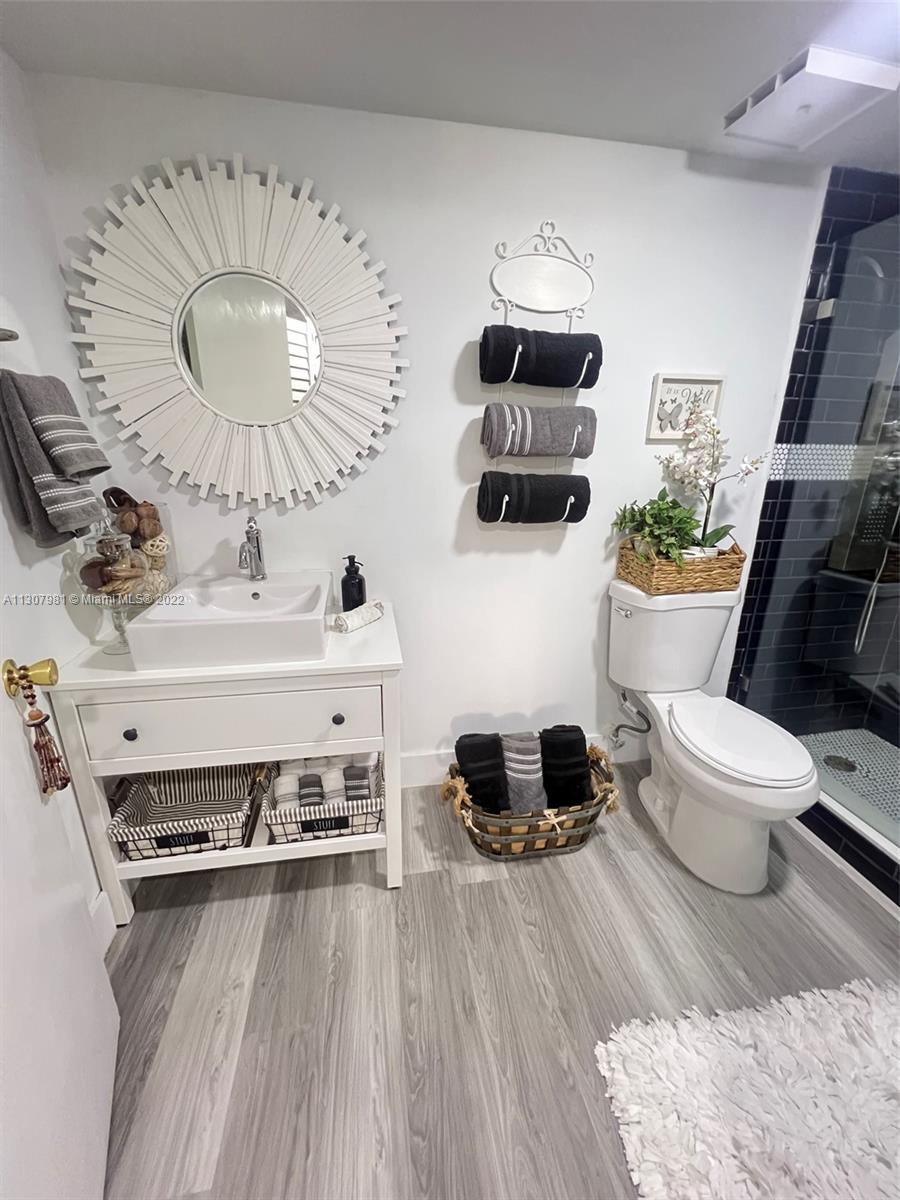 Best kept unit in the area! this is a remodeled unit, very neat and beautiful. Lots of natural light, very spacious; New range; Walking closet, and additional closets for storage in the unit. Washer and dryer in unit. Pictures says it all. Great location near shopping centers, hospitals, restaurants and more. Great school district. Nice amenities including a pool. Quick approval from the association. Unit available for Jan 9th. Owner occupied, please text for showing instructions. This one won't last, submit your best offer NOW.