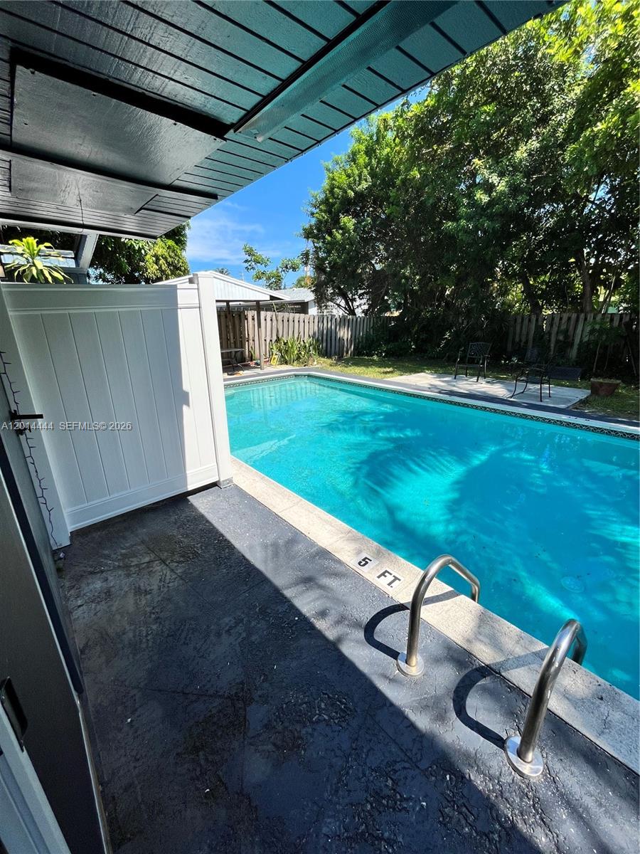 ALLENWOOD - Residential Lease