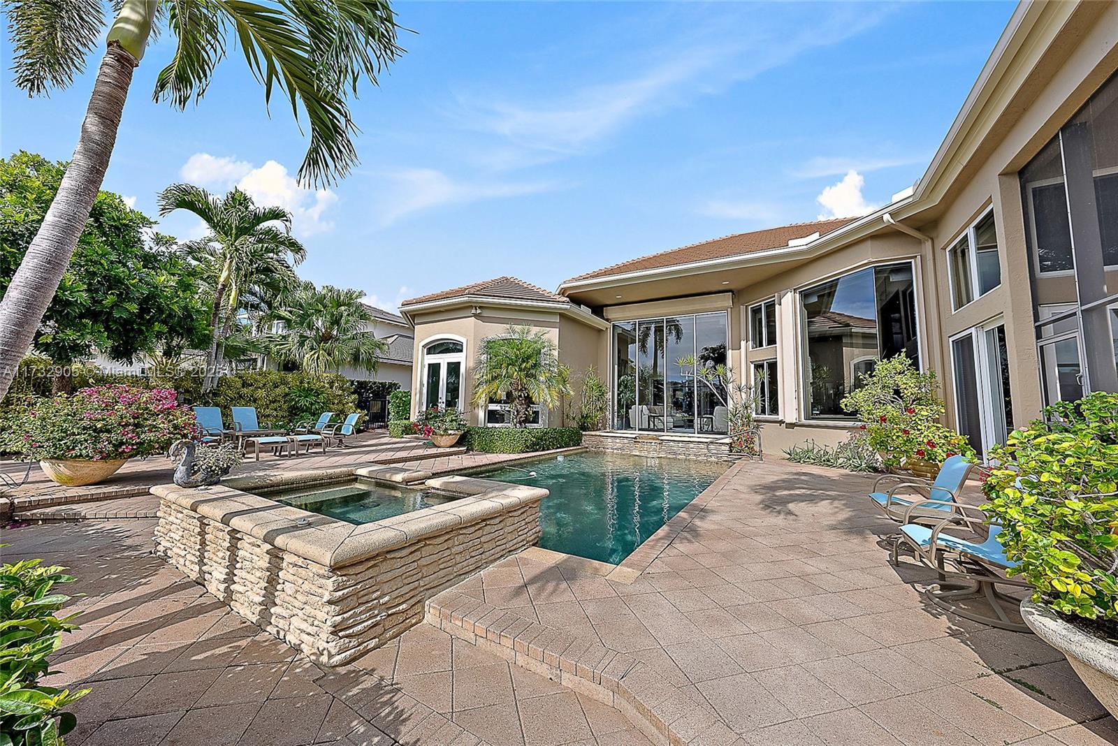 Admirals Cove - Residential