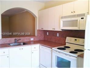 3395 NE 10th St 103