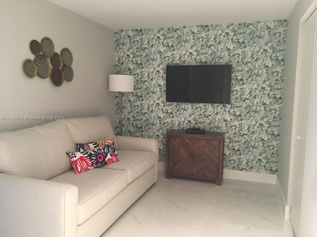 THE HARBOUR NORTH CONDO - Residential Lease