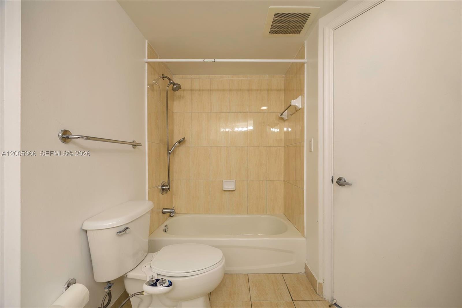 OPERA TOWER CONDO - Residential