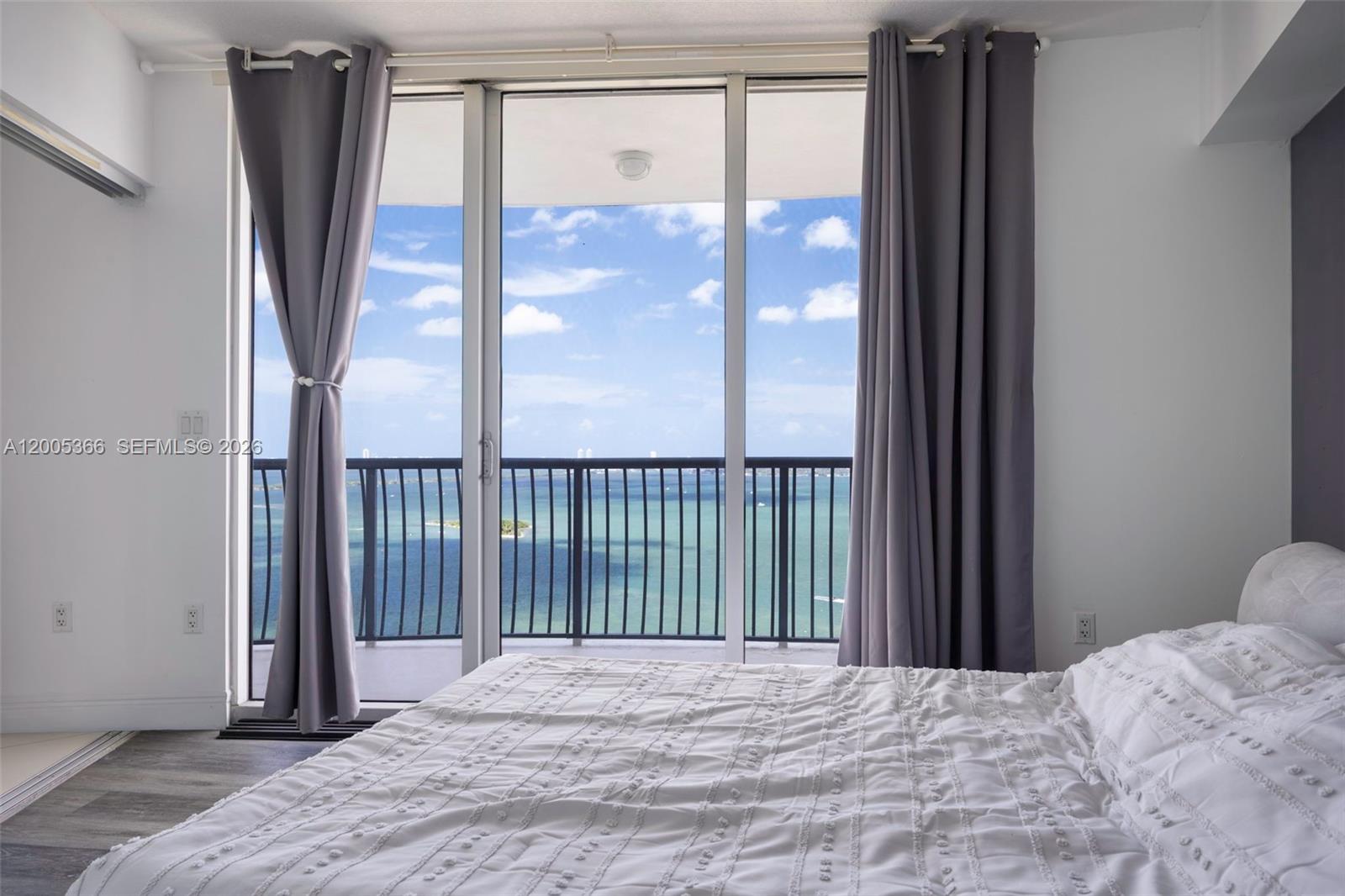 OPERA TOWER CONDO - Residential