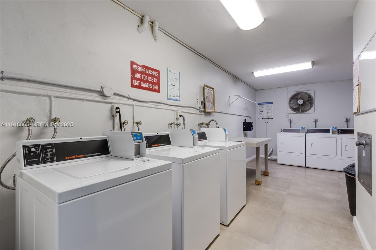 ORIOLE GOLF & TENNIS CLUB - Residential