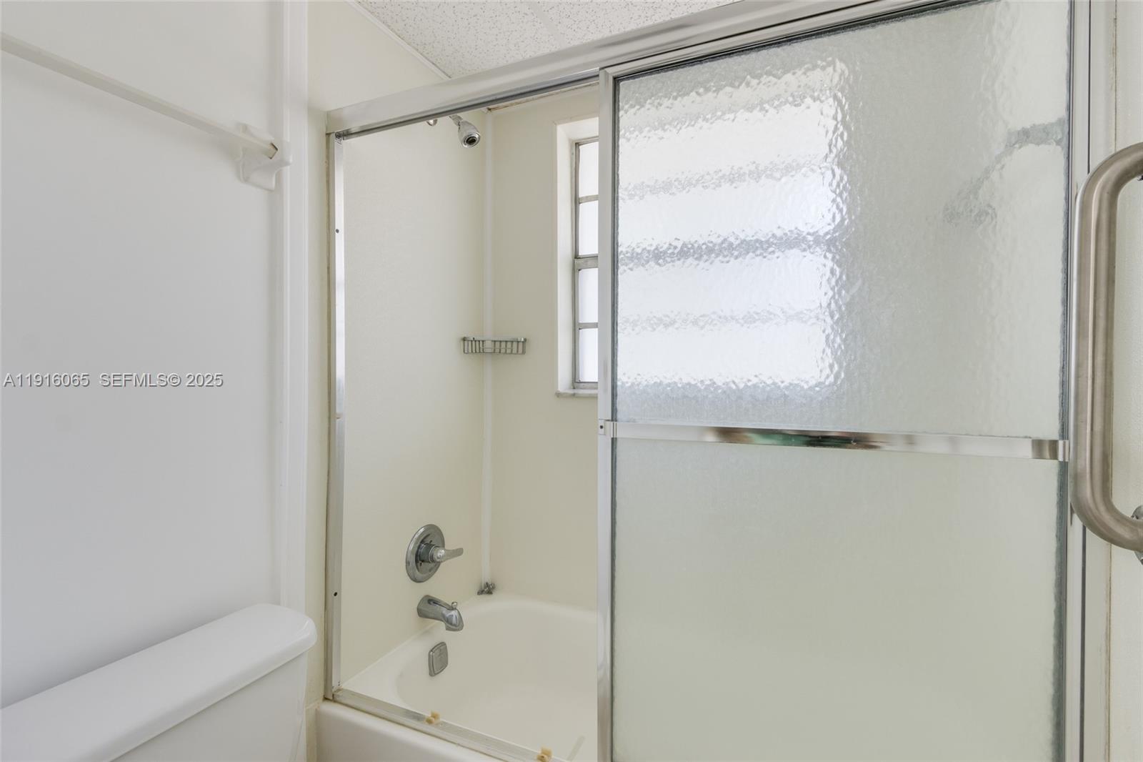 ORIOLE GOLF & TENNIS CLUB - Residential