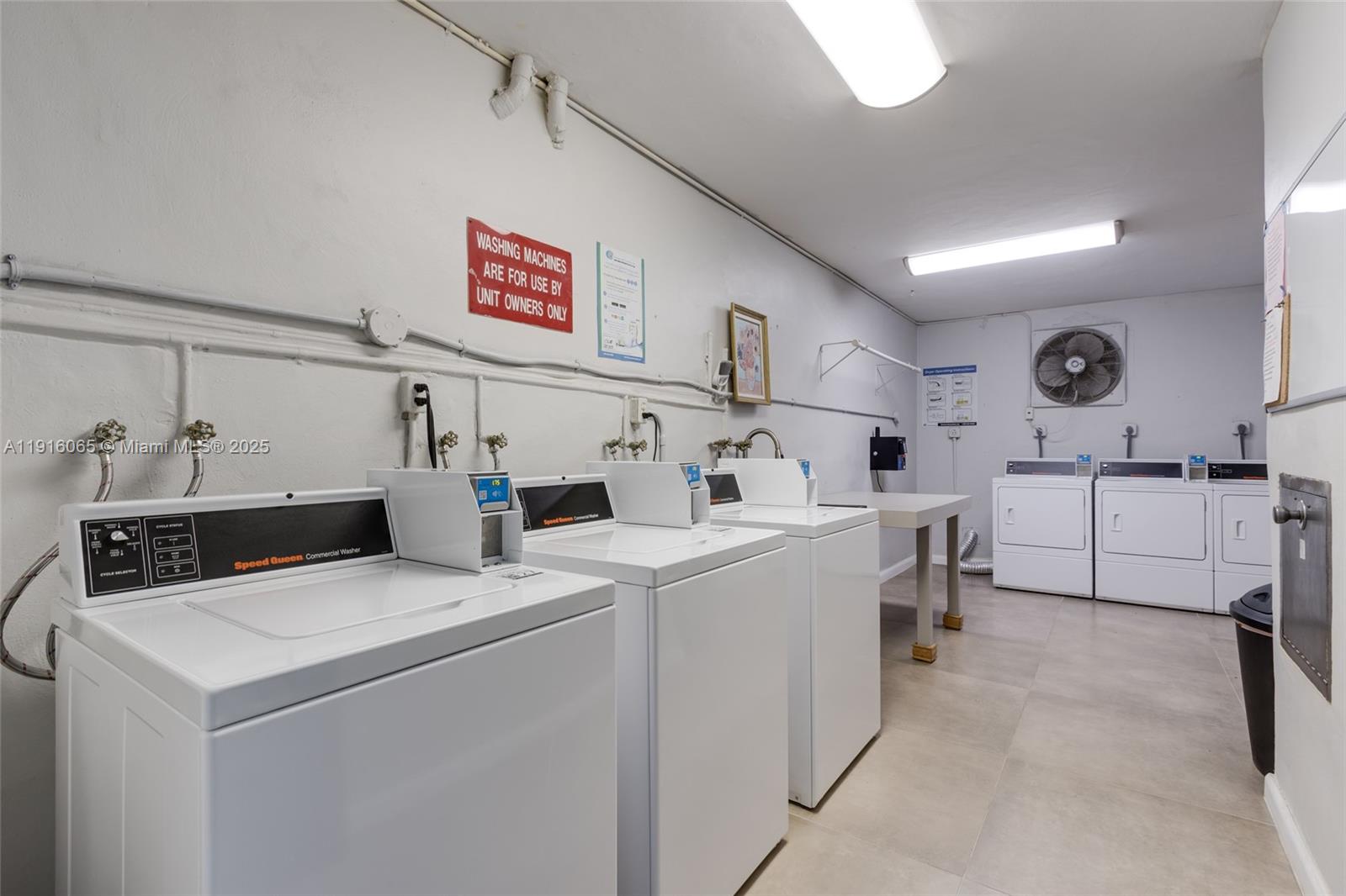 ORIOLE GOLF & TENNIS CLUB - Residential