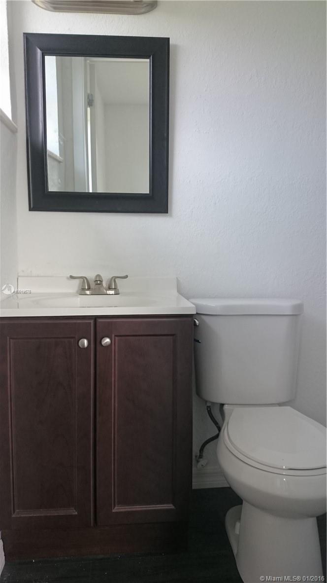 Browardale 1st Add 43-8 B - Residential