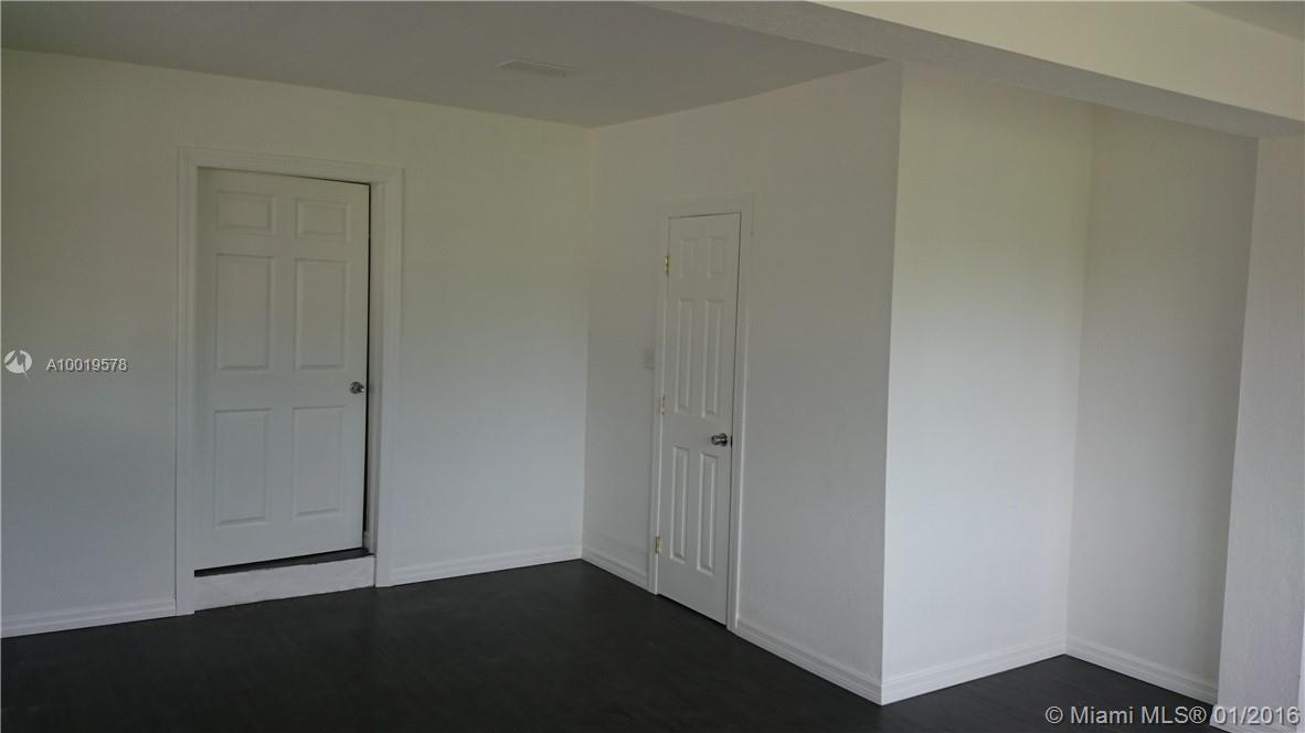 Browardale 1st Add 43-8 B - Residential