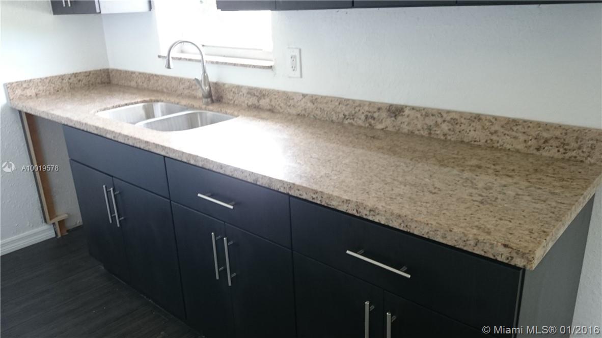 Browardale 1st Add 43-8 B - Residential