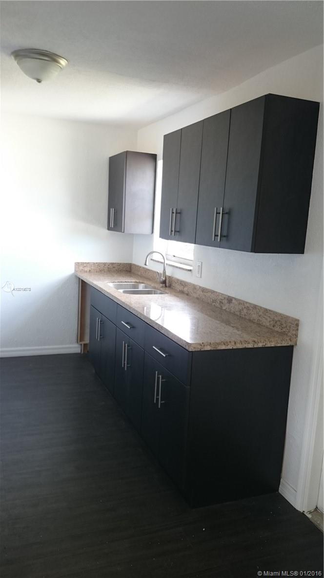 Browardale 1st Add 43-8 B - Residential