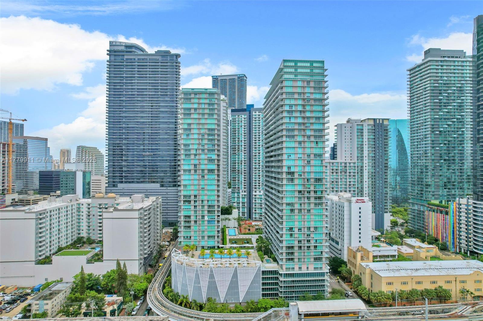 THE AXIS ON BRICKELL COND - Residential