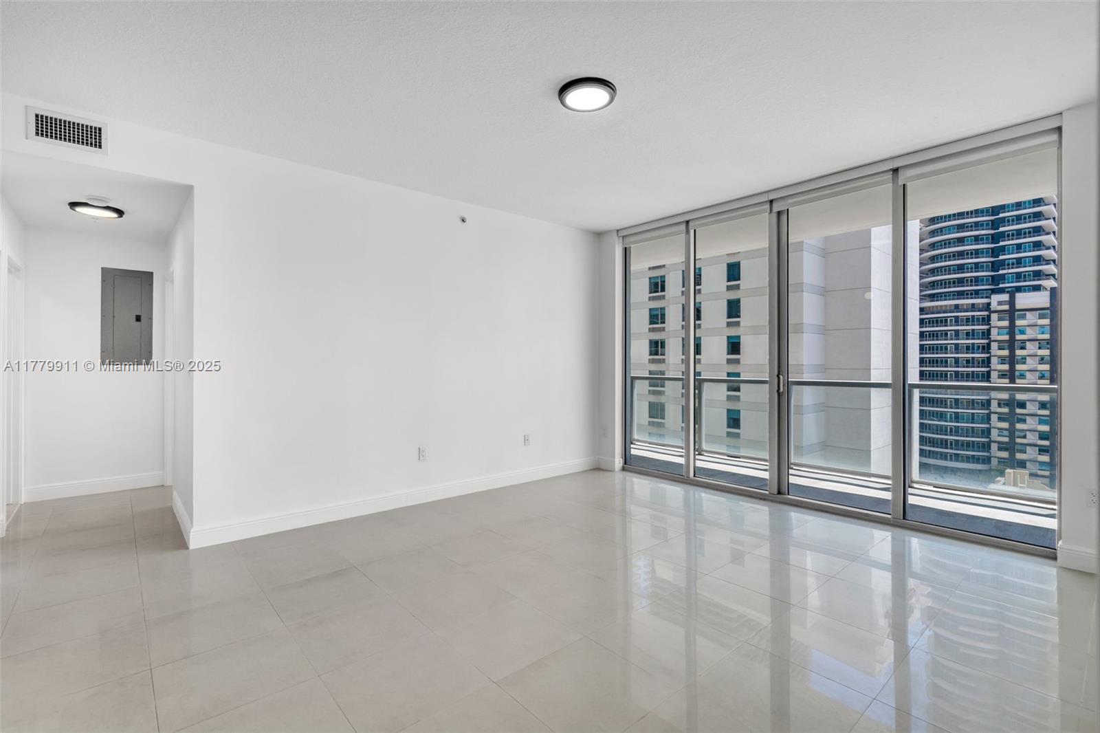 THE AXIS ON BRICKELL COND - Residential