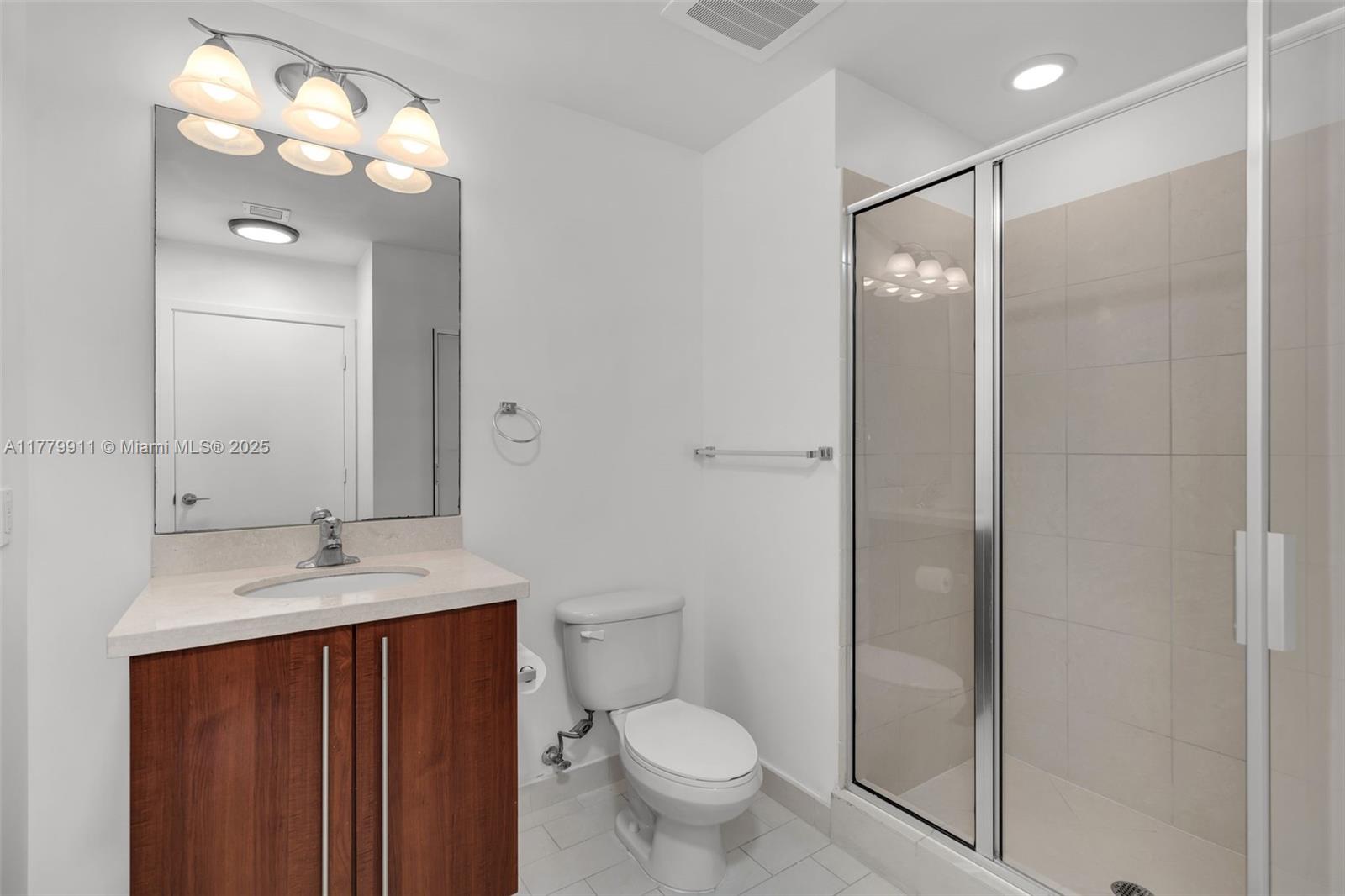 THE AXIS ON BRICKELL COND - Residential