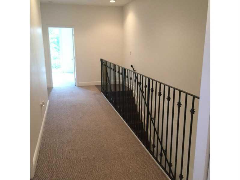 WOODSIDE SUB - Residential Lease