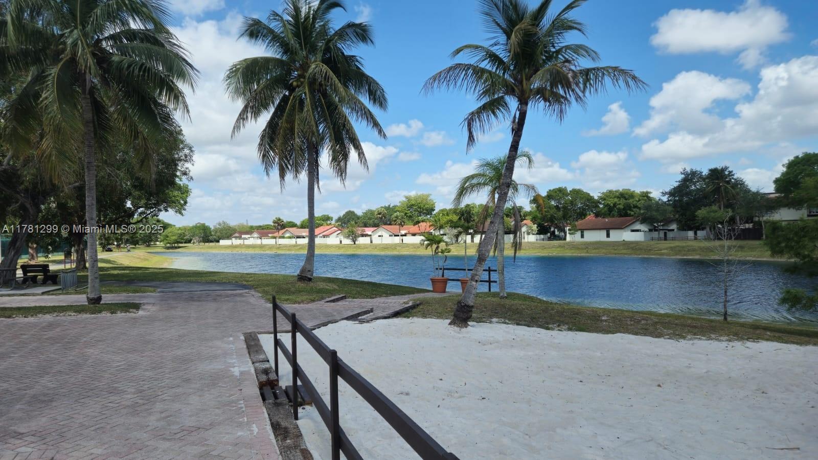 CROSSINGS VILLAGE HOMES C - Residential