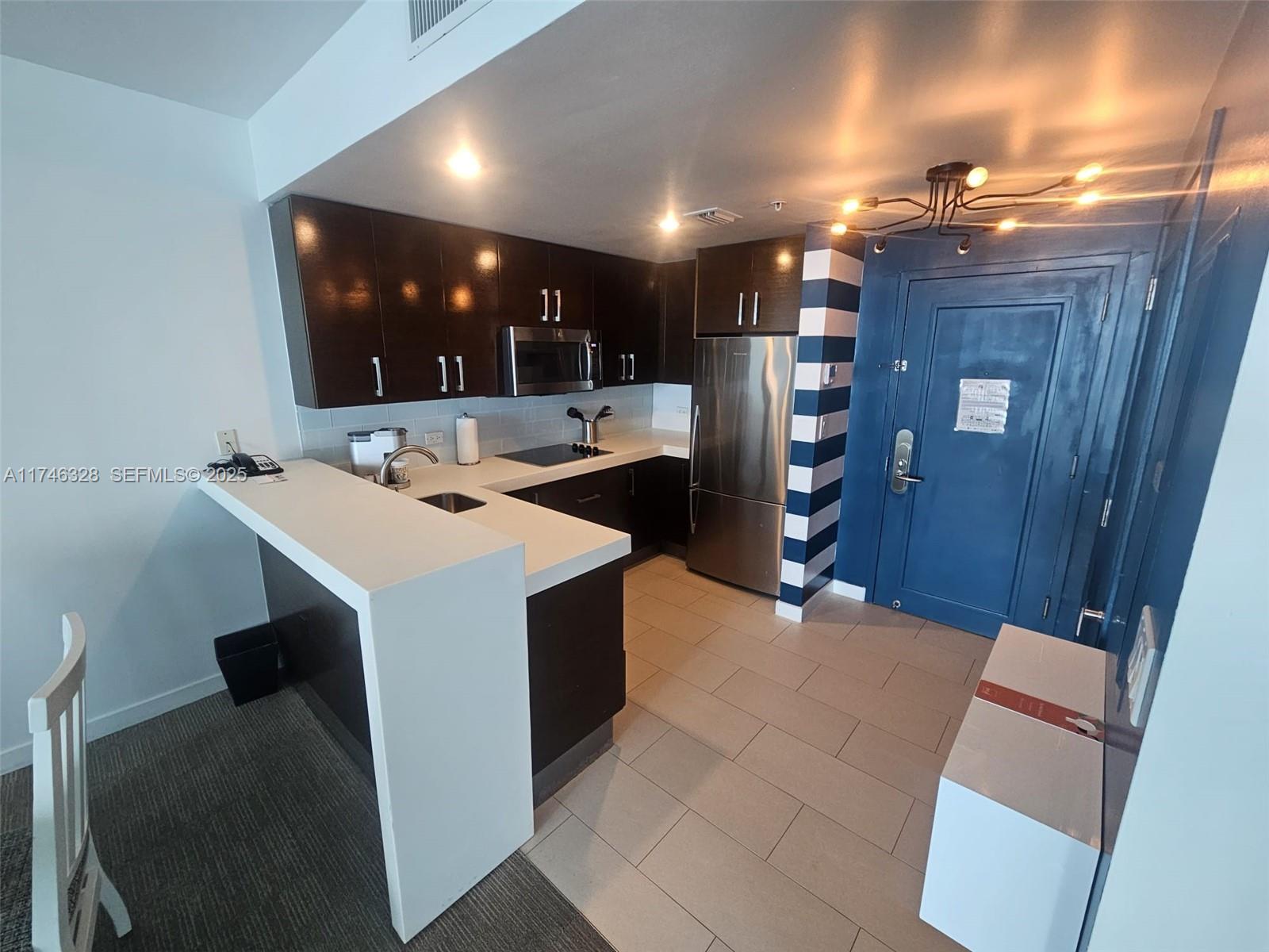 SOLE CONDO - Residential