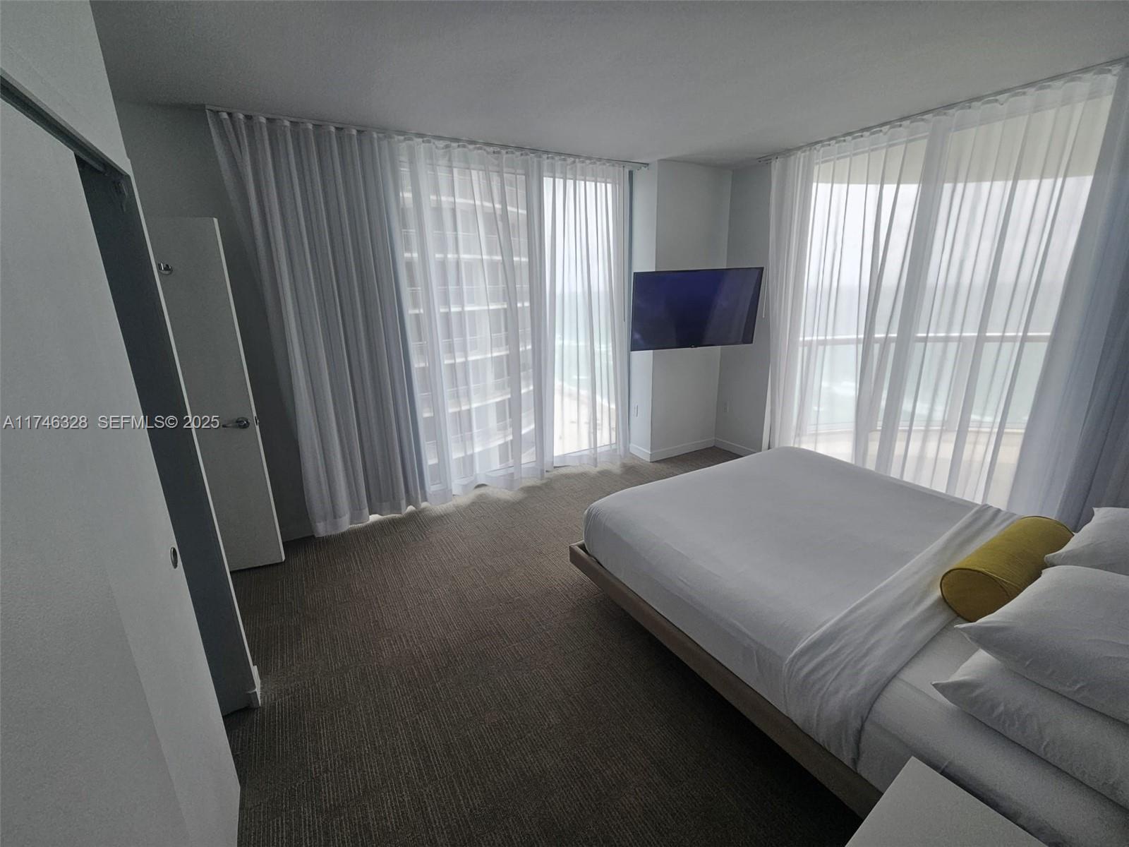 SOLE CONDO - Residential