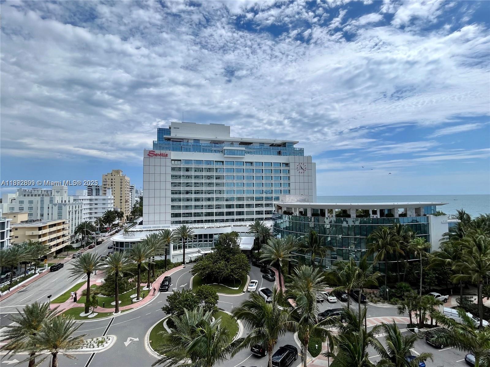 2899 Collins Ave 1715