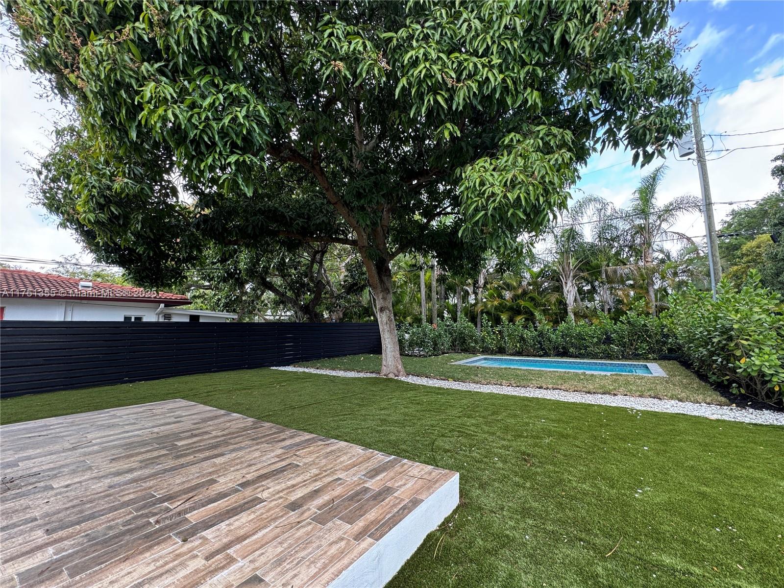 EL PORTAL - Residential