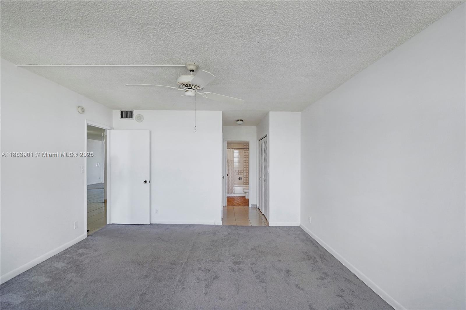 OLYMPUS CONDO PHASE - Residential