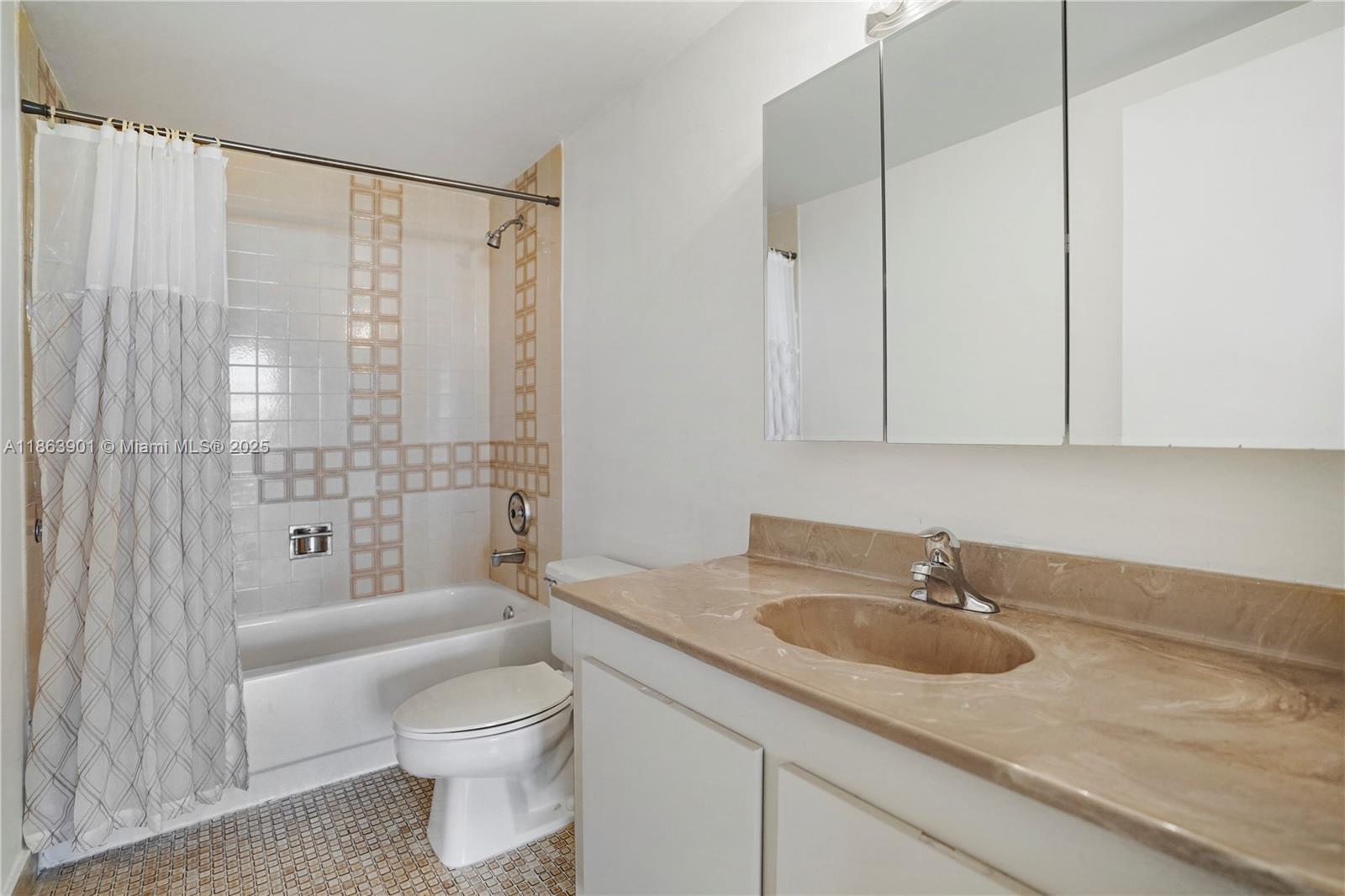 OLYMPUS CONDO PHASE - Residential