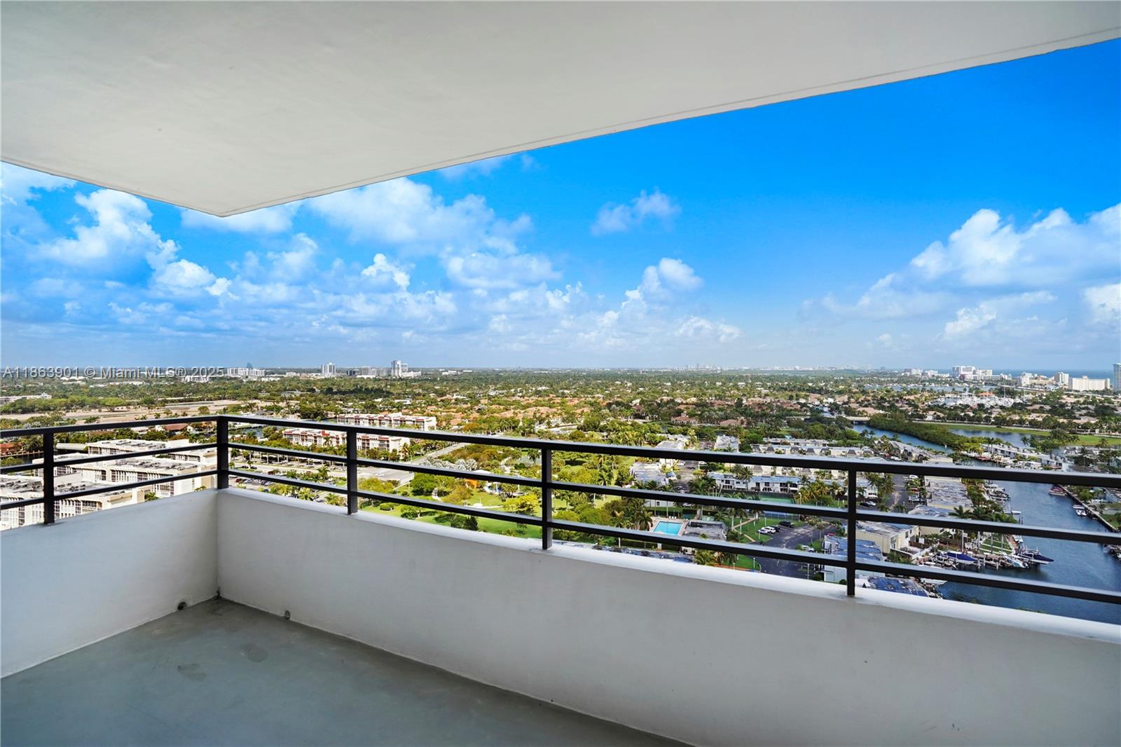 2500 Parkview Dr 2408