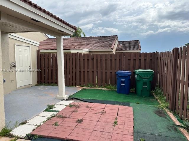 VILLA HOMES AT THE MOORS - Residential