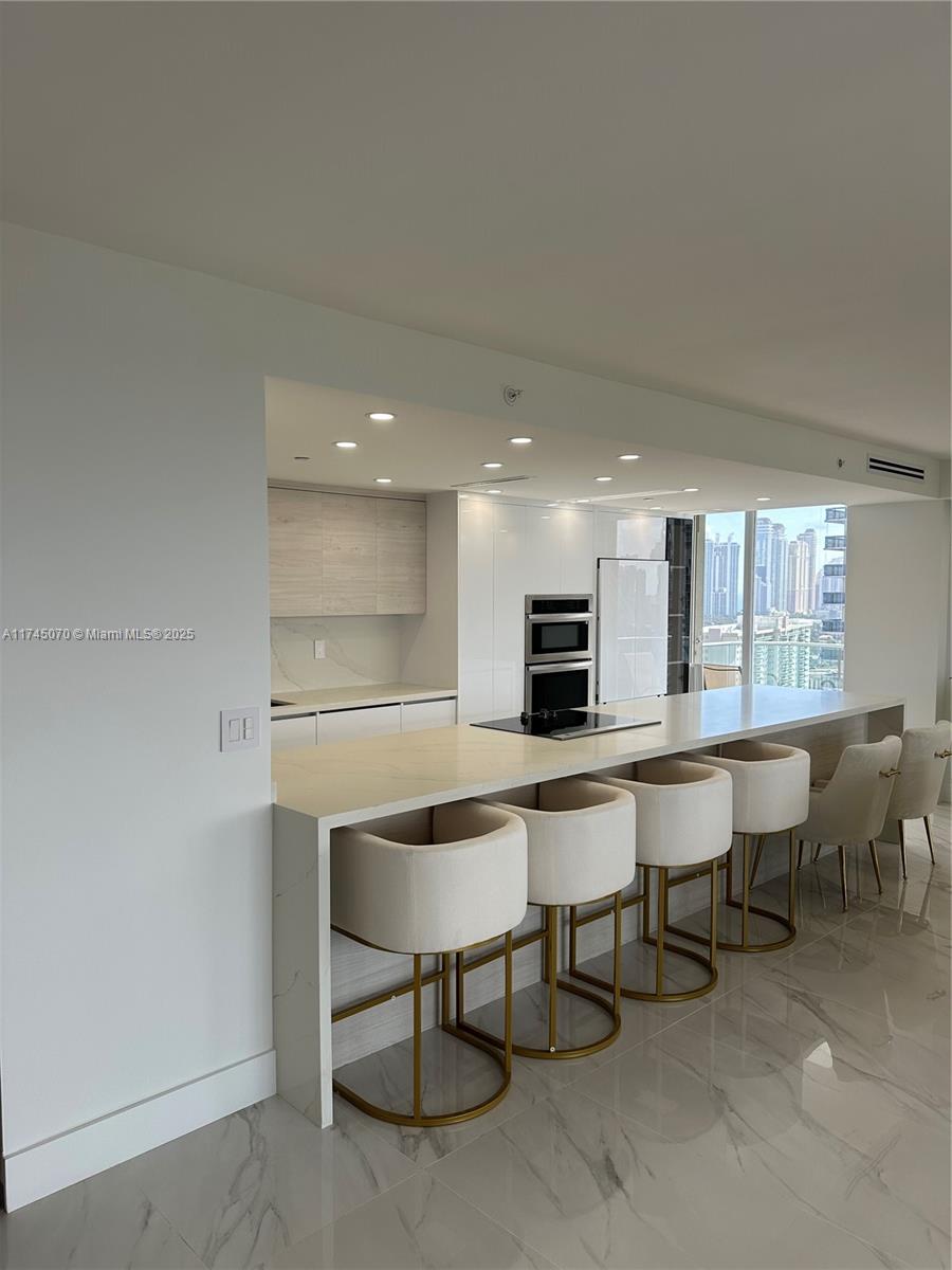 TURNBERRY ISLE CONDO - Residential