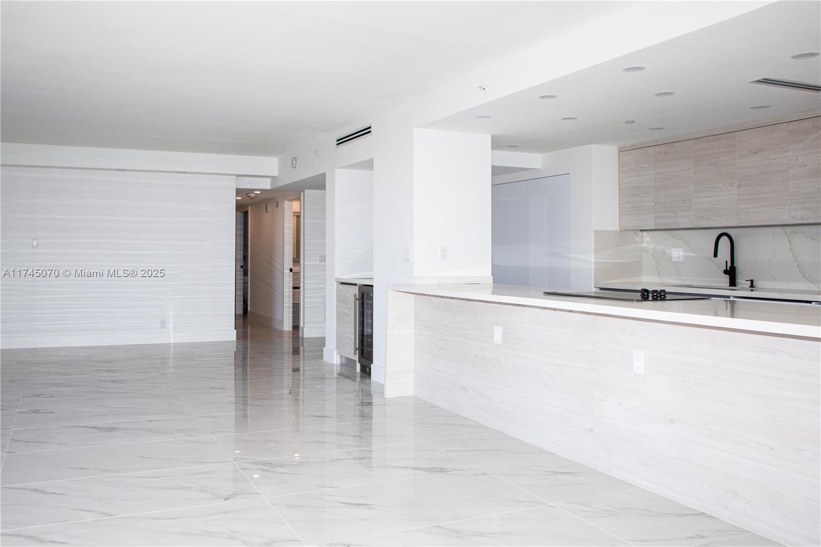 TURNBERRY ISLE CONDO - Residential