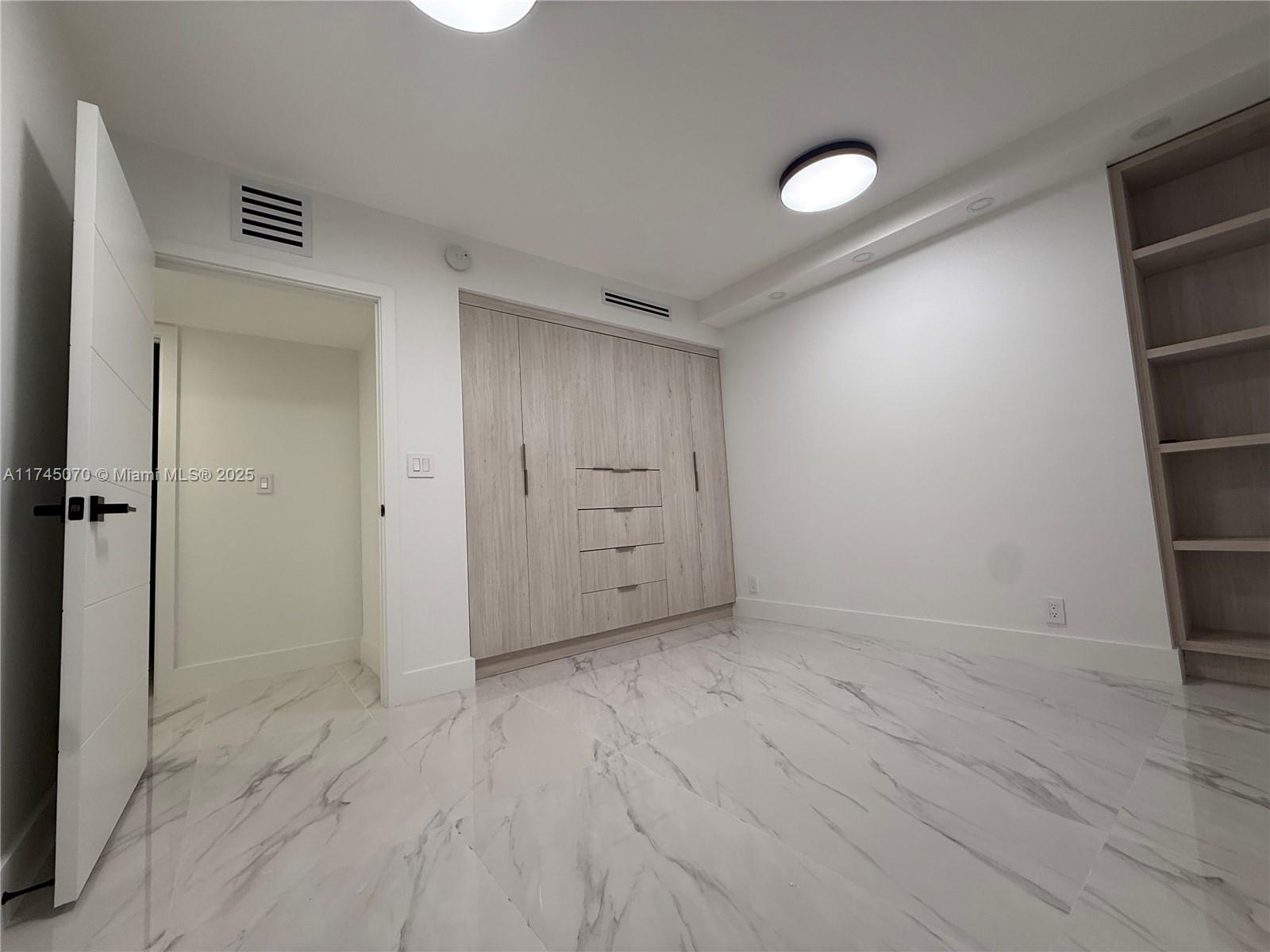 TURNBERRY ISLE CONDO - Residential