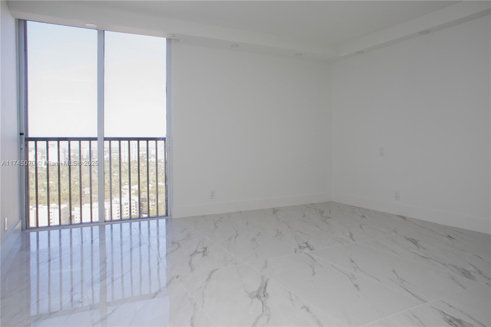 TURNBERRY ISLE CONDO - Residential