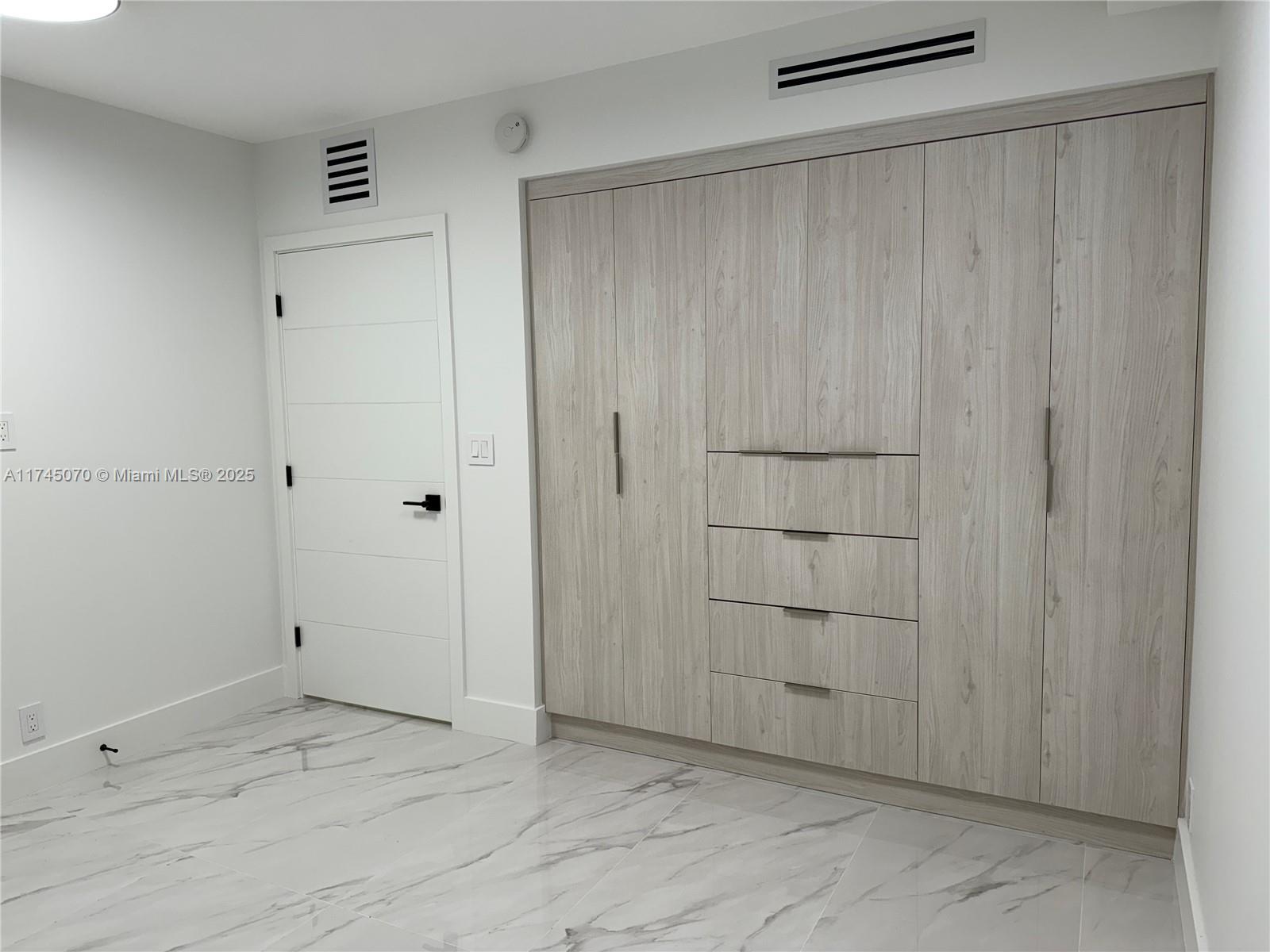 TURNBERRY ISLE CONDO - Residential