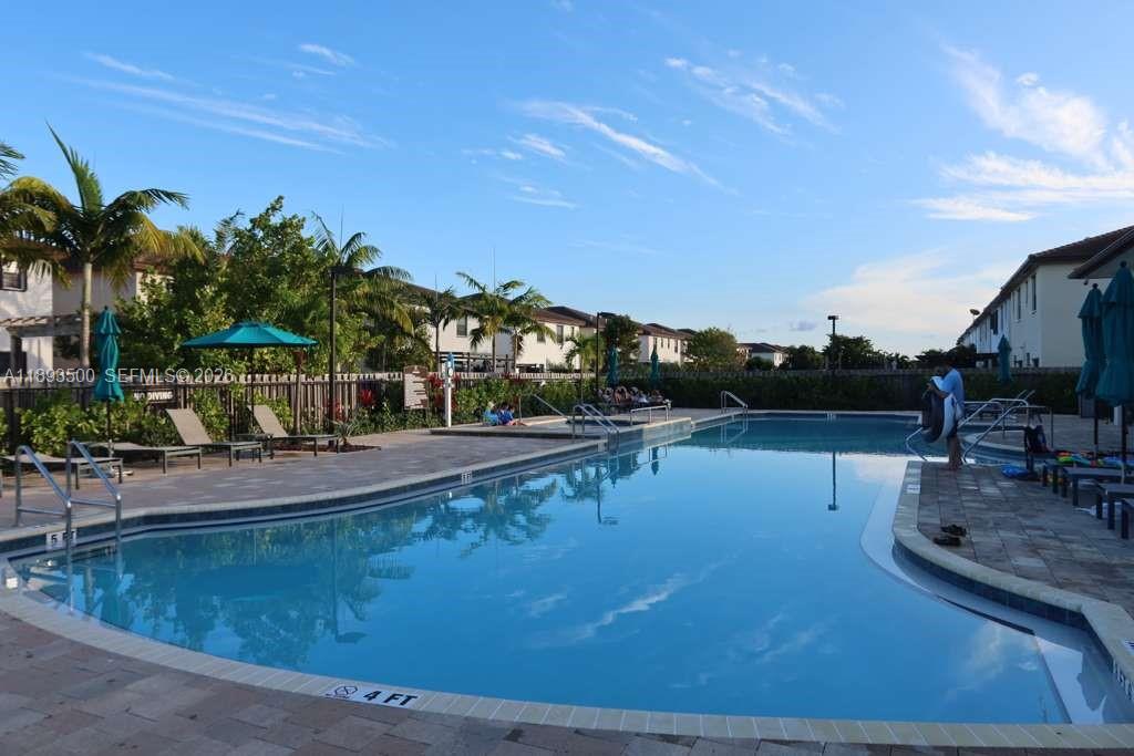 S ALLAPATTAH GARDENS - Residential