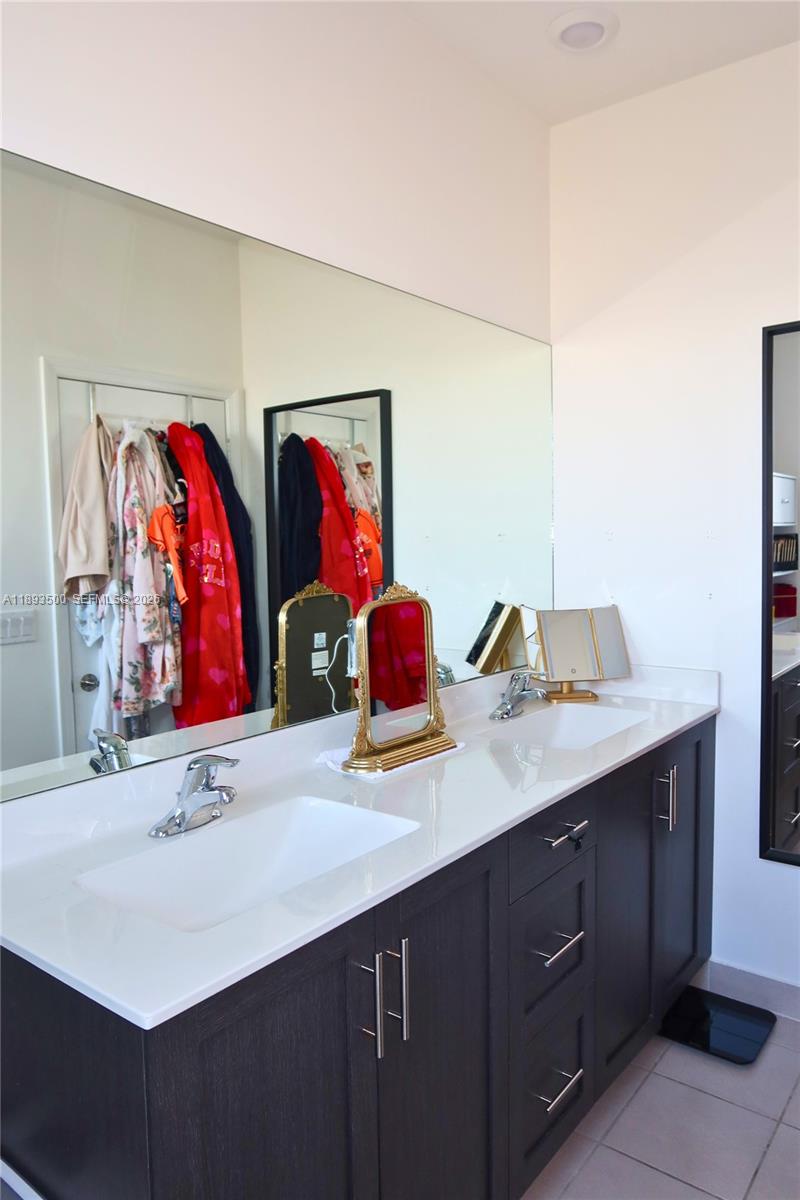 S ALLAPATTAH GARDENS - Residential