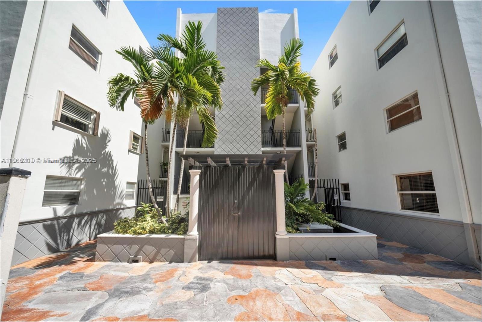 VILLA NAVARRA CONDO - Residential Lease