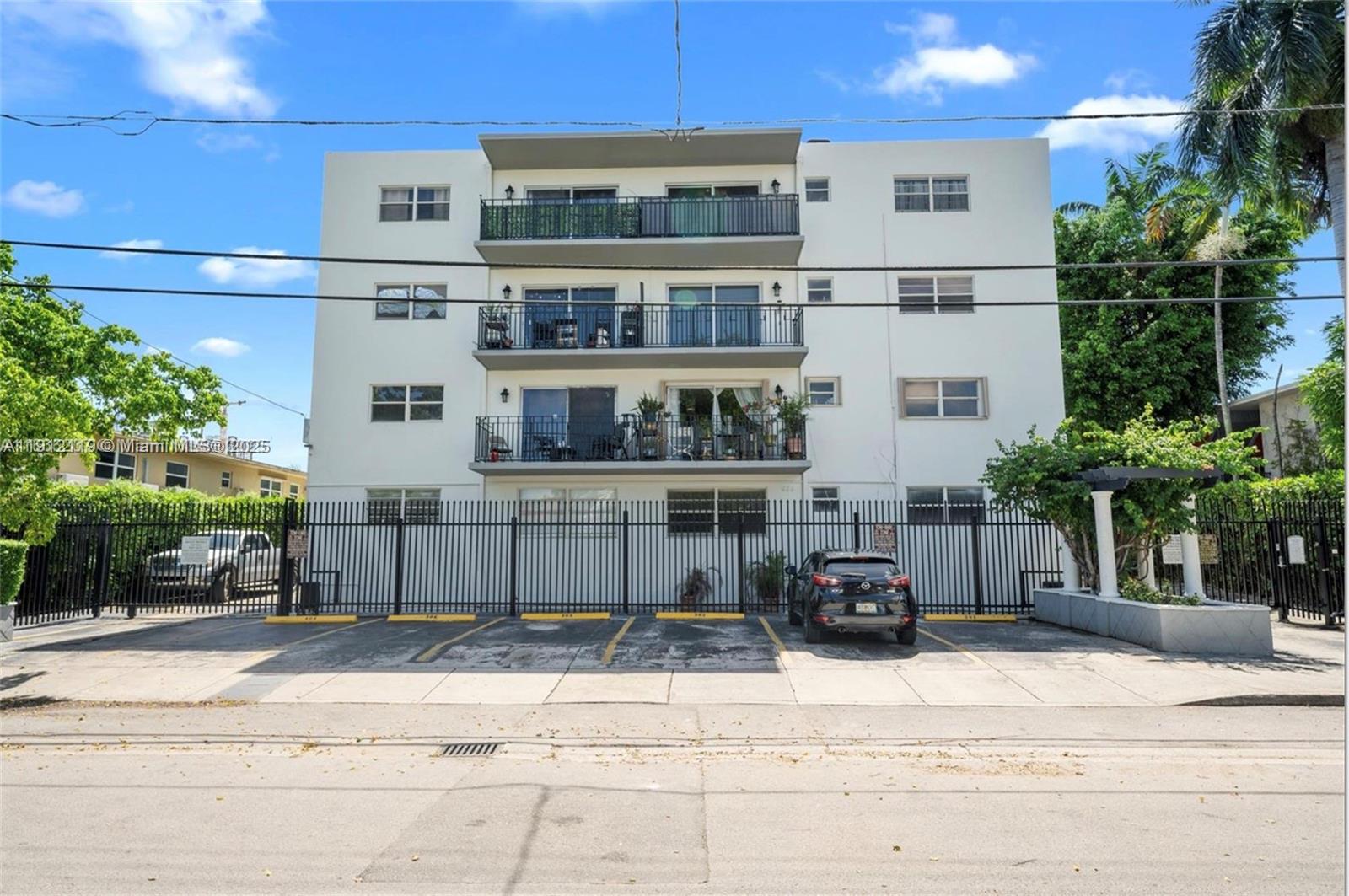 VILLA NAVARRA CONDO - Residential Lease