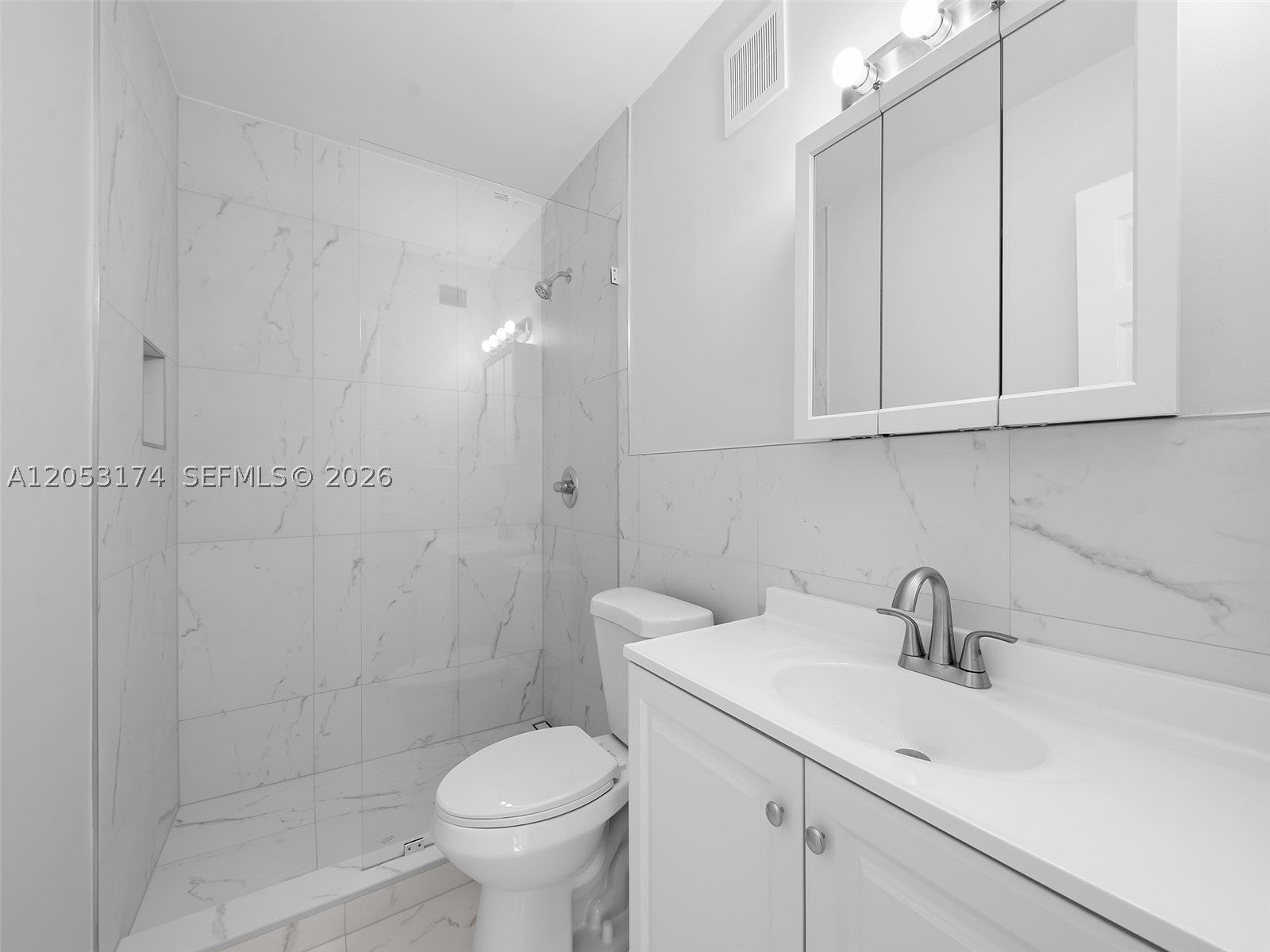 2300 NE 6th Ave 201