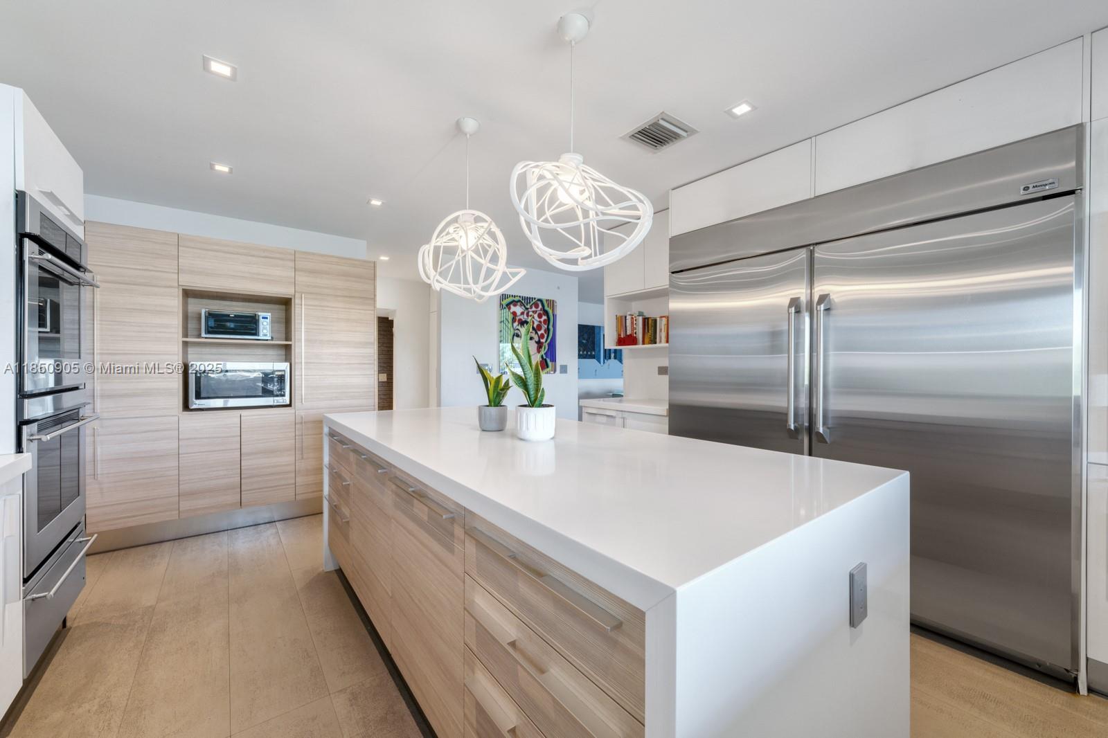 SKY LAKE - Residential