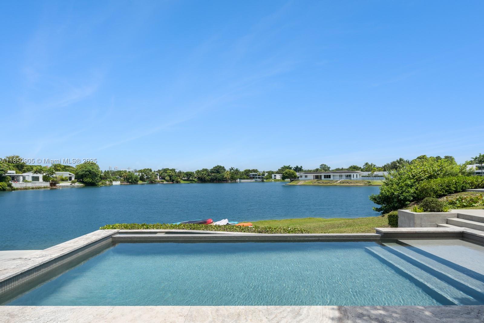 SKY LAKE - Residential