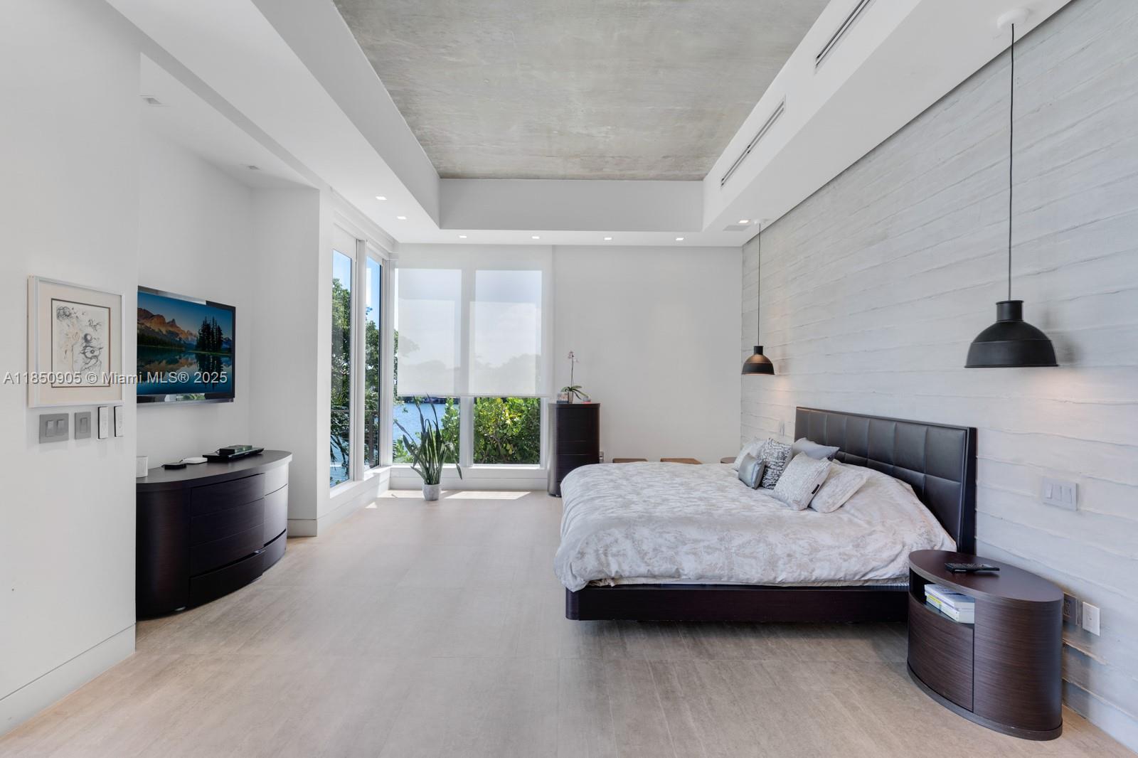 SKY LAKE - Residential