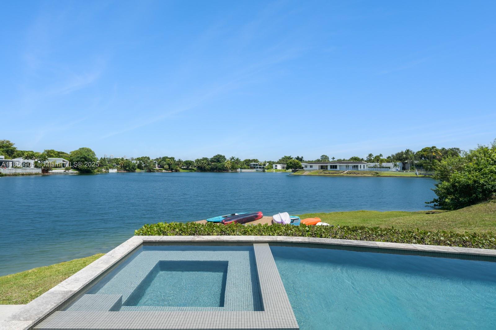 SKY LAKE - Residential