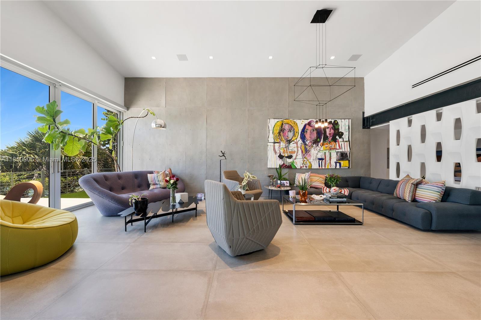 SKY LAKE - Residential