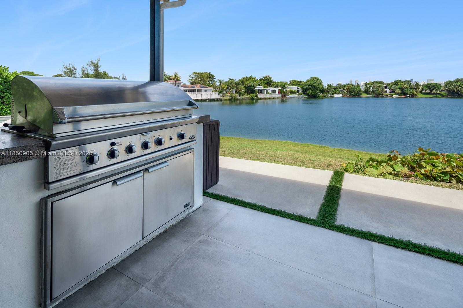 SKY LAKE - Residential