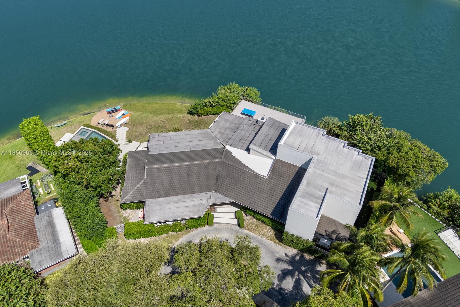 SKY LAKE - Residential