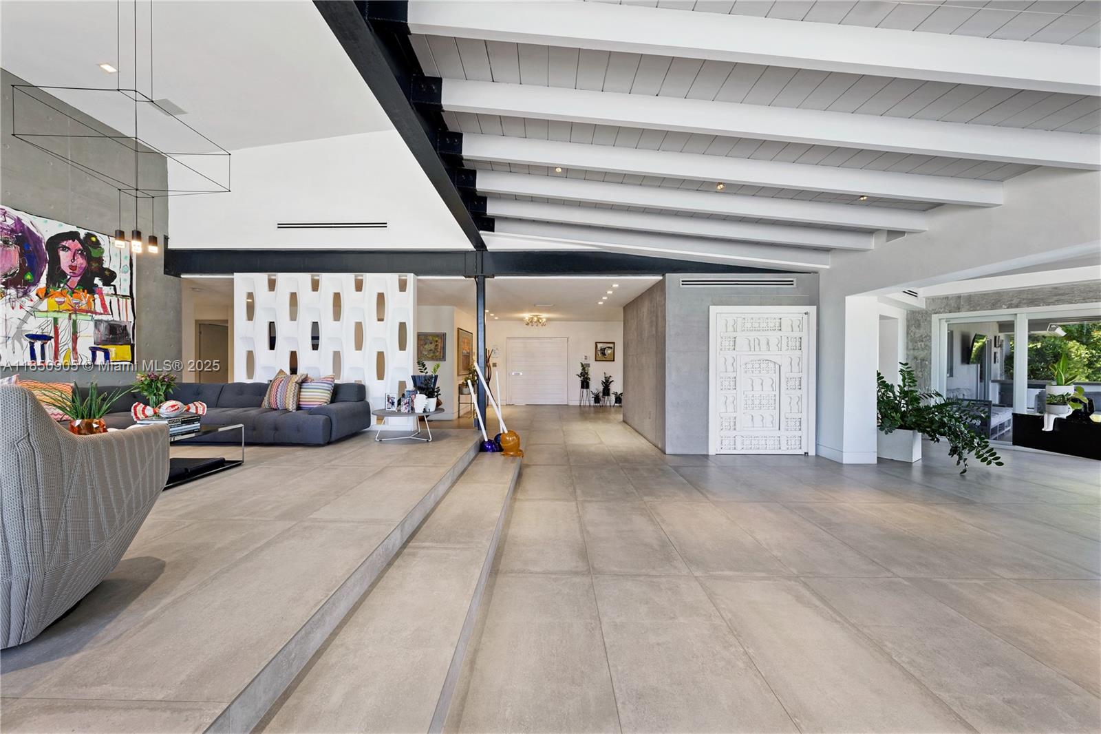 SKY LAKE - Residential