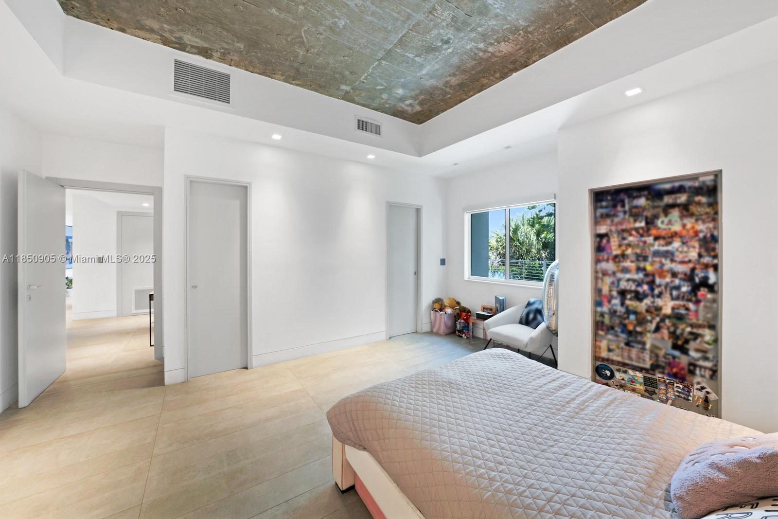 SKY LAKE - Residential