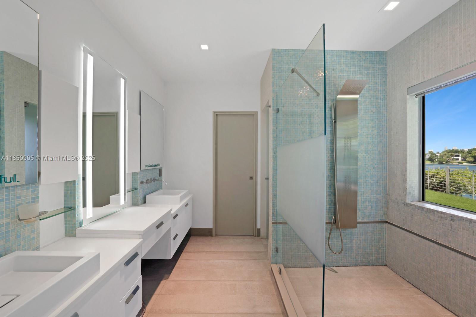 SKY LAKE - Residential